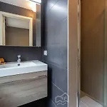 Modern Gemeubeld En Luxueus Ingericht Lejlighed