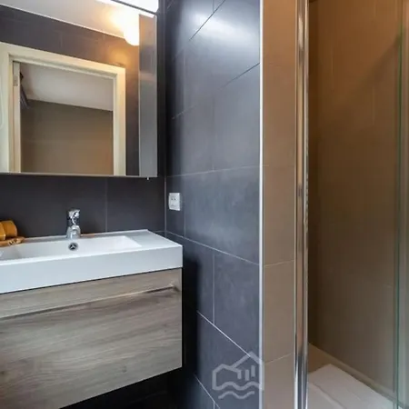 Modern Gemeubeld En Luxueus Ingericht Apartmán