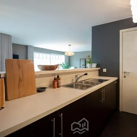 Modern Gemeubeld En Luxueus Ingericht 아파트 *