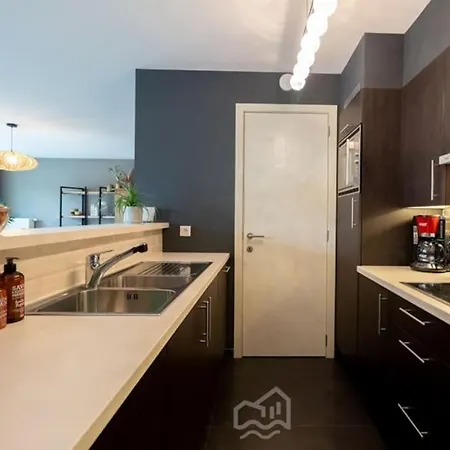 Modern Gemeubeld En Luxueus Ingericht 아파트