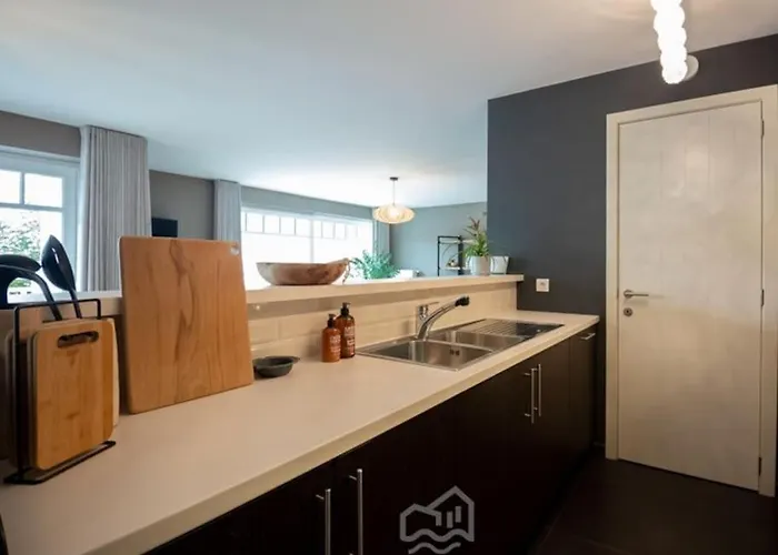 Modern Gemeubeld En Luxueus Ingericht 아파트 *